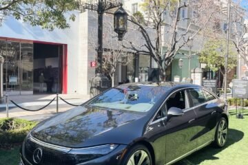 10 Reasons Why Women Like The Mercedes-Benz EQS Sedan