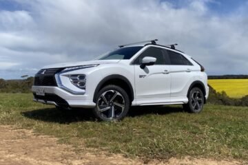 2022 Mitsubishi Eclipse Cross Plug-in Hybrid review