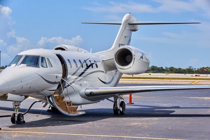 Bahamas: A Personal Journey on IYCâs Loon MegaYacht & Flying Privately on A Magellan Jet