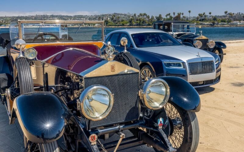 Meeting of Rolls-Royce Ghosts: 100 Years Apart