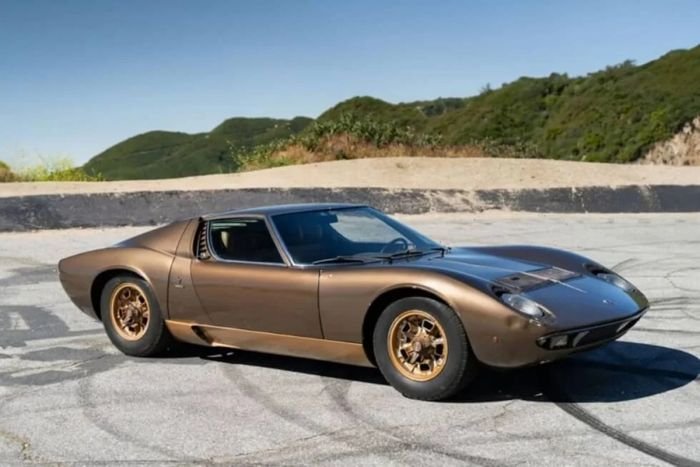 Bids For This 1970 Lamborghini Miura P400 S Might Hit $2.5M