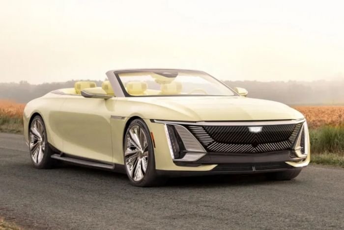 Cadillacâs SOLLEI Concept EV Cabriolet Caters To Birders Share Tweet